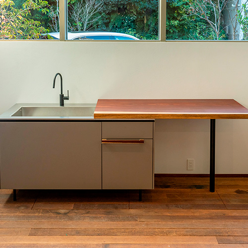 rewood-counter-kitchen-389