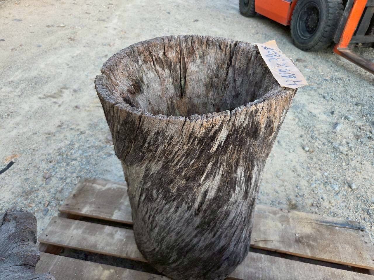 Vintage Teak ヴィンテージ  チーク材 「1000年チーク」　＃008　穴空きコブありチーク切り株