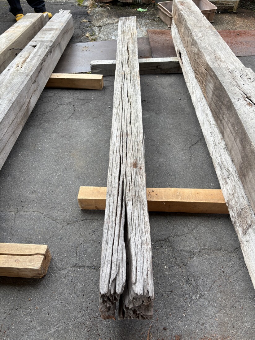Vintage Teak ヴィンテージ  チーク材 古材 柱材　＃2 長さ2600前後