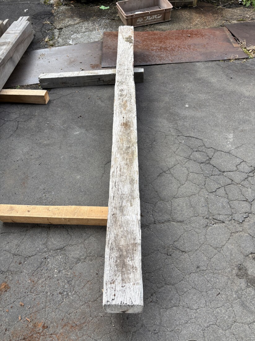 Vintage Teak ヴィンテージ  チーク材 古材 柱材　＃2 長さ2600前後