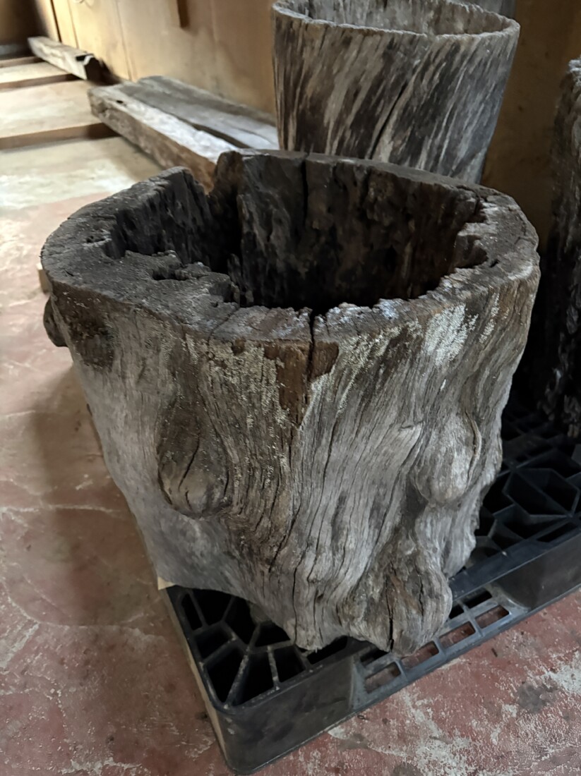 Vintage Teak ヴィンテージ  チーク材 「1000年チーク」　＃007　穴空きコブありチーク切り株