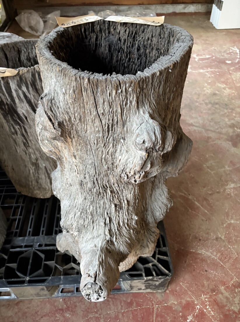 Vintage Teak ヴィンテージ  チーク材 「1000年チーク」　＃006　穴空きコブありチーク切り株